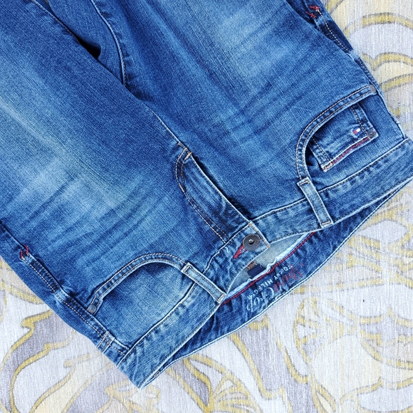 Tommy Hilfiger ladies size 8r jeans - Picture 3 of 8